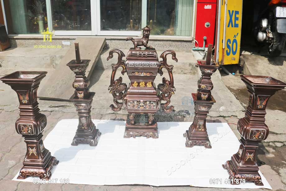 Đồ đồng Ho&agrave;ng Gia địa chỉ chế t&aacute;c bộ ngũ sự bằng đồng h&agrave;ng cao cấp nhất
